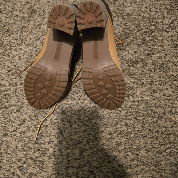 Women's Timberland boots - Picture 3 of 6